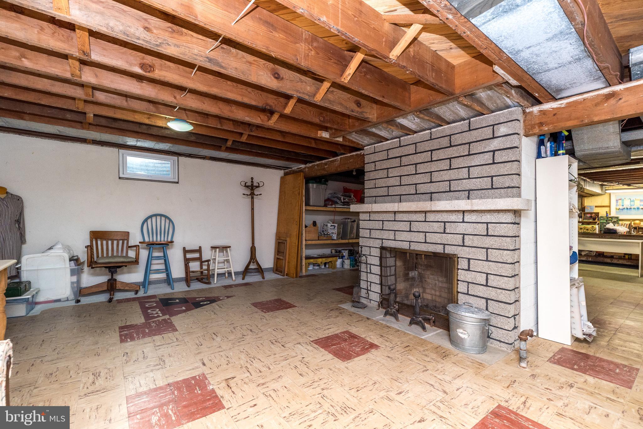 PEBBLE HILL - Residential