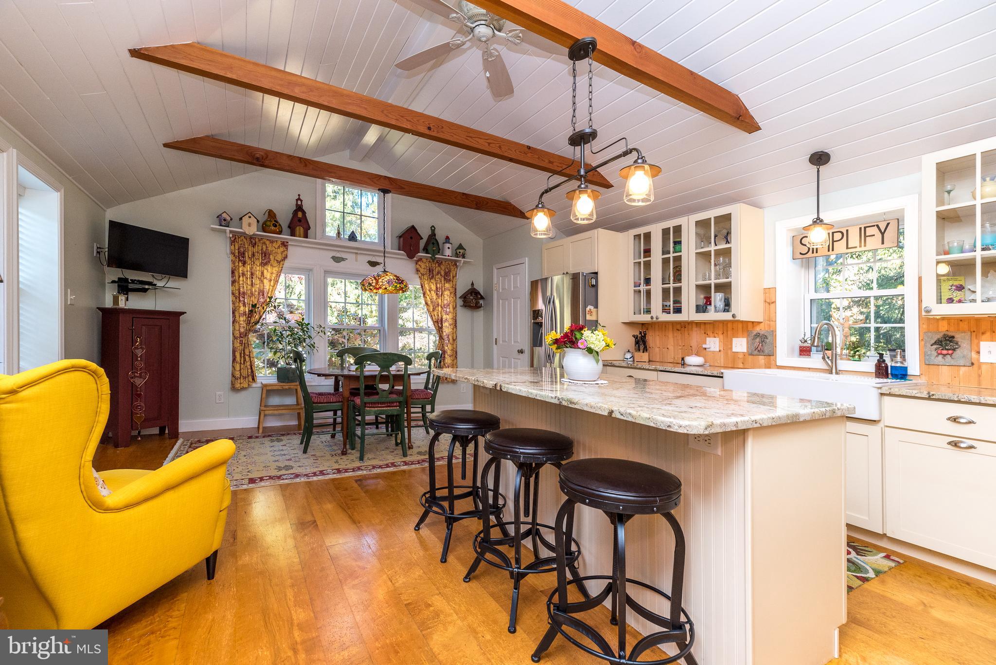 PEBBLE HILL - Residential