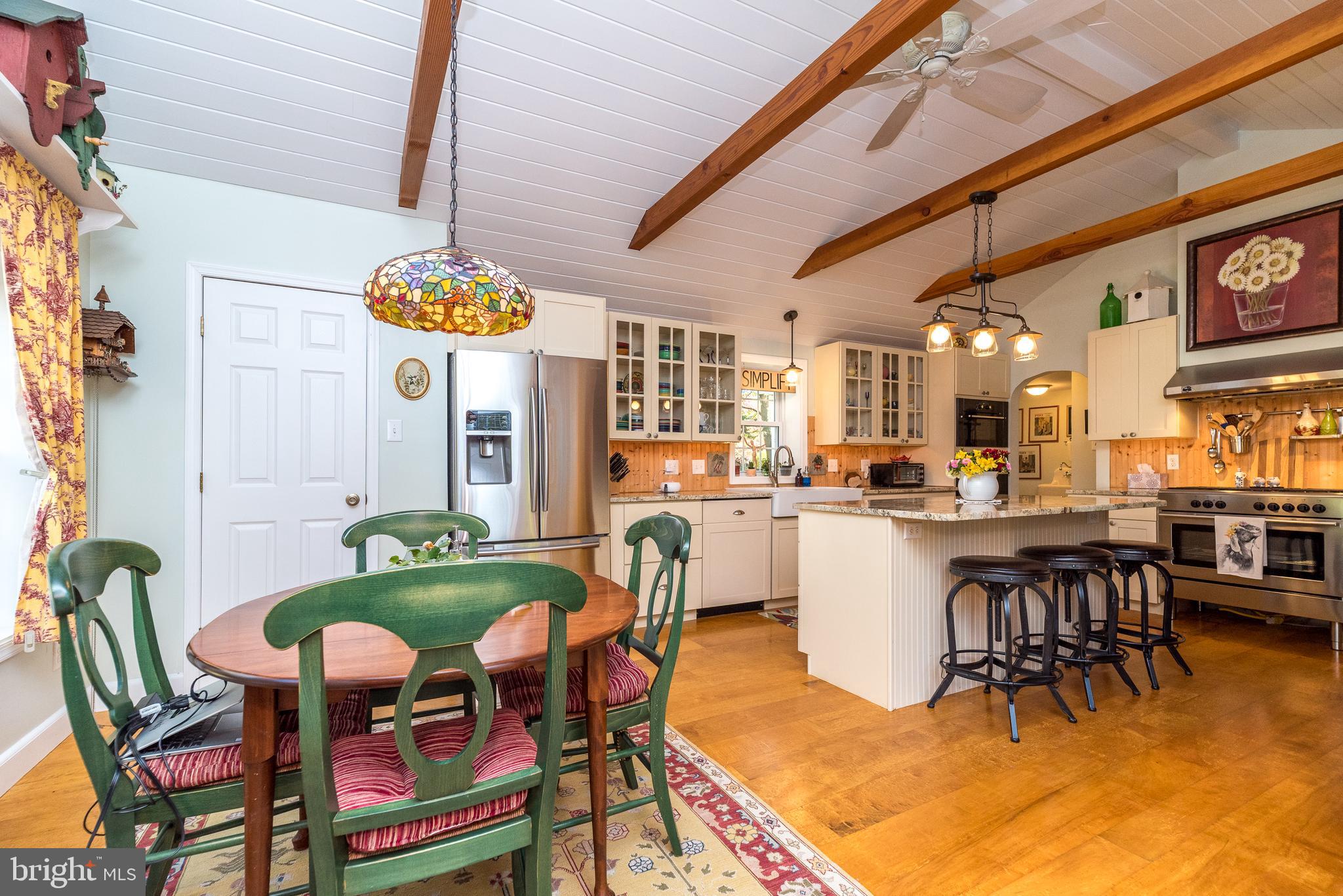 PEBBLE HILL - Residential