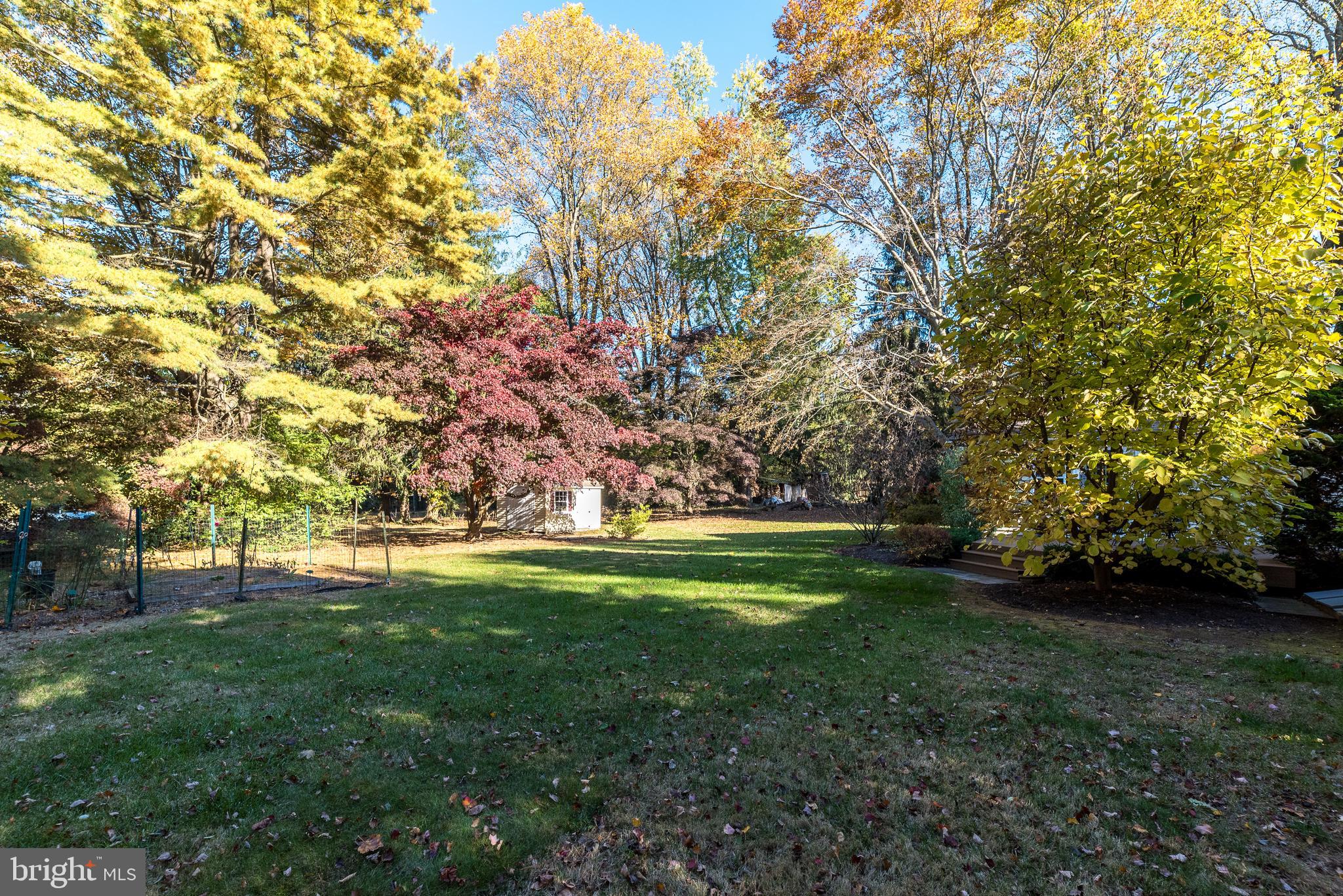 PEBBLE HILL - Residential