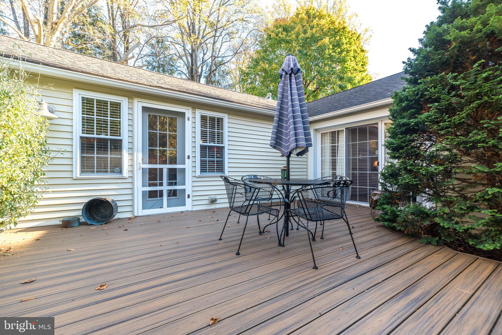 PEBBLE HILL - Residential