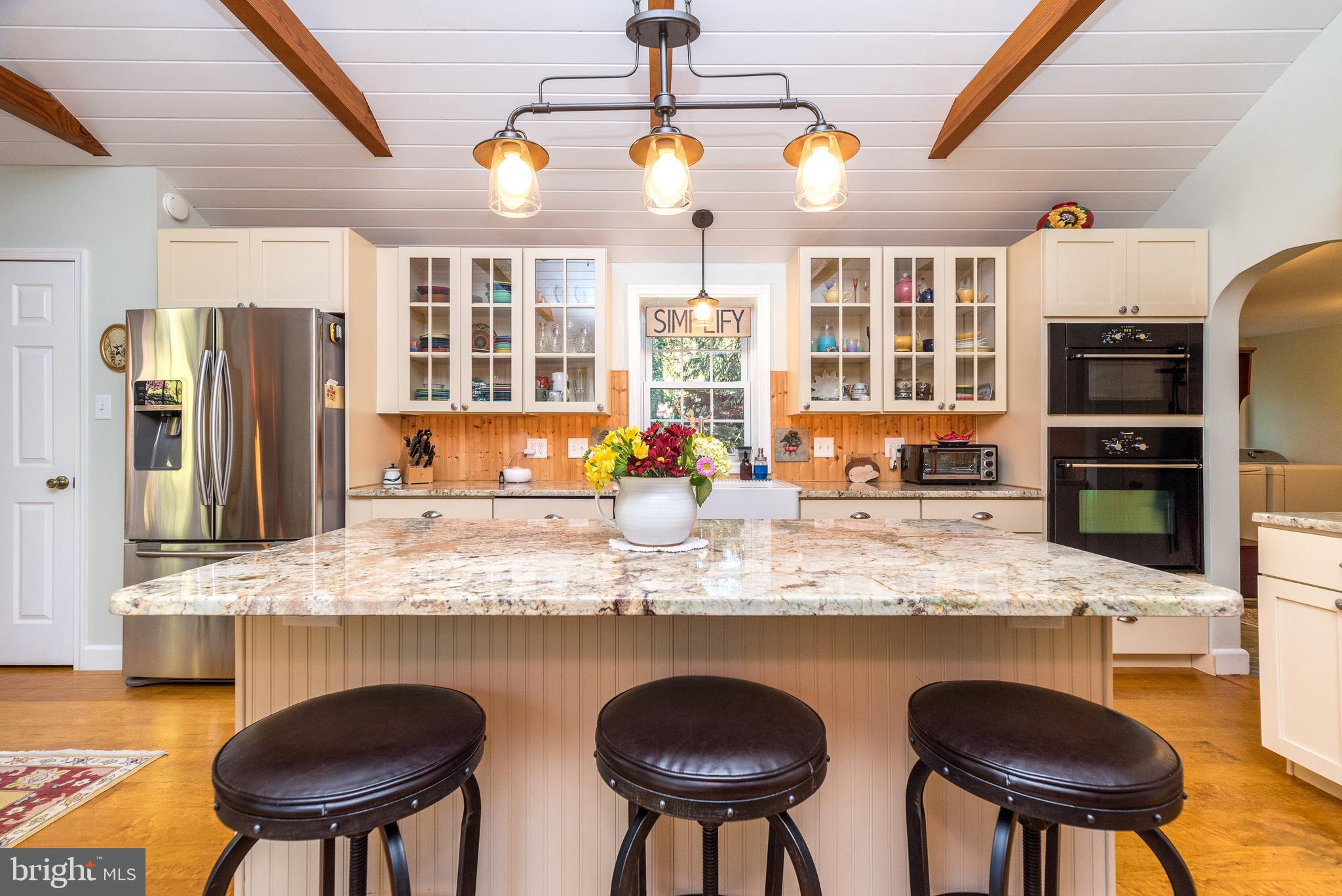 PEBBLE HILL - Residential