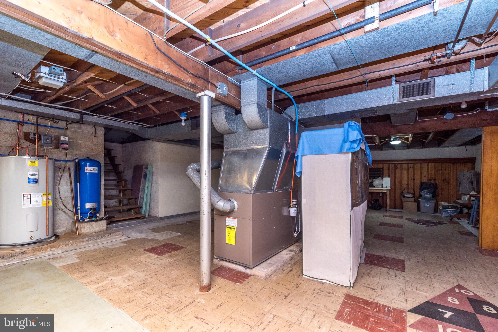 PEBBLE HILL - Residential