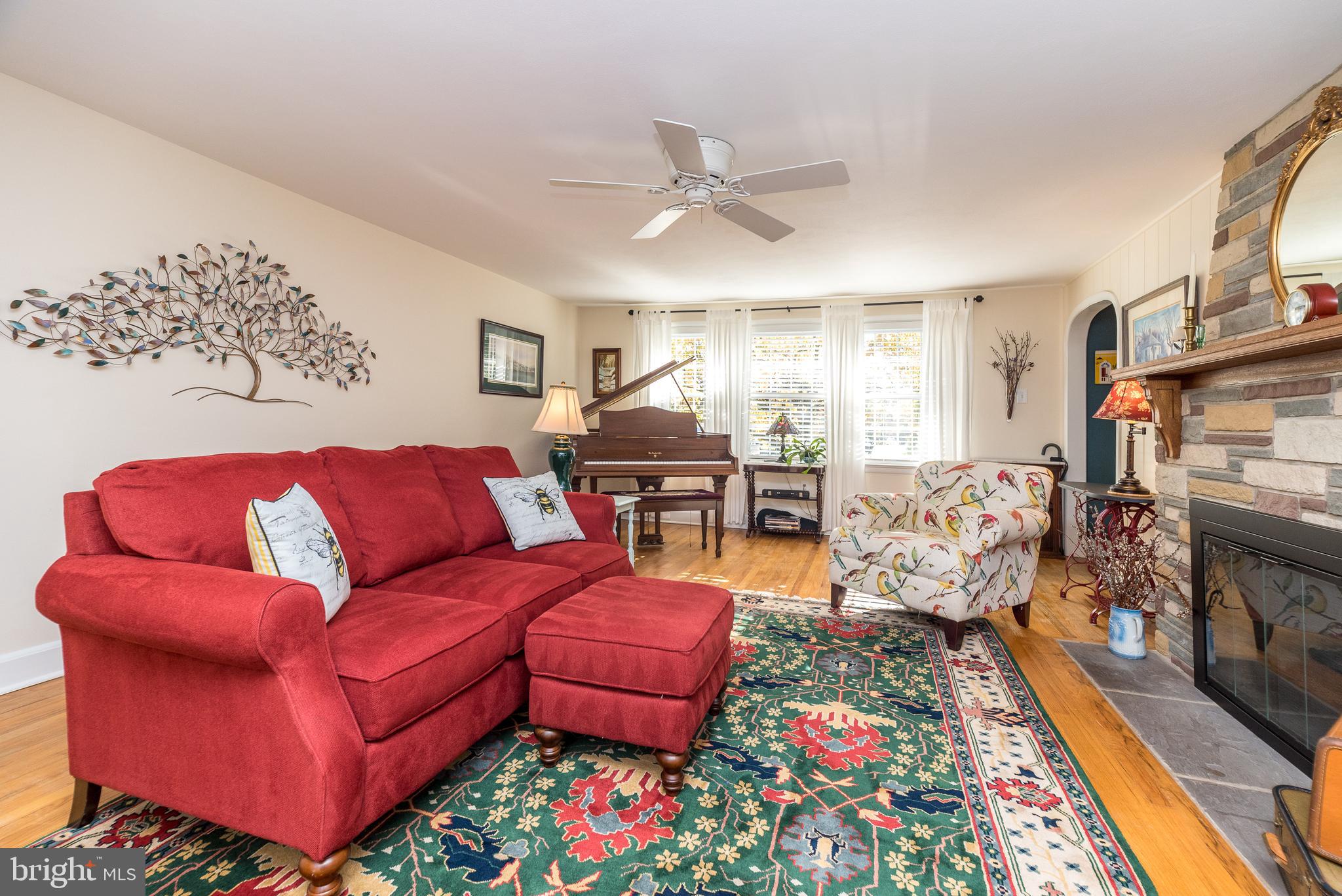 PEBBLE HILL - Residential