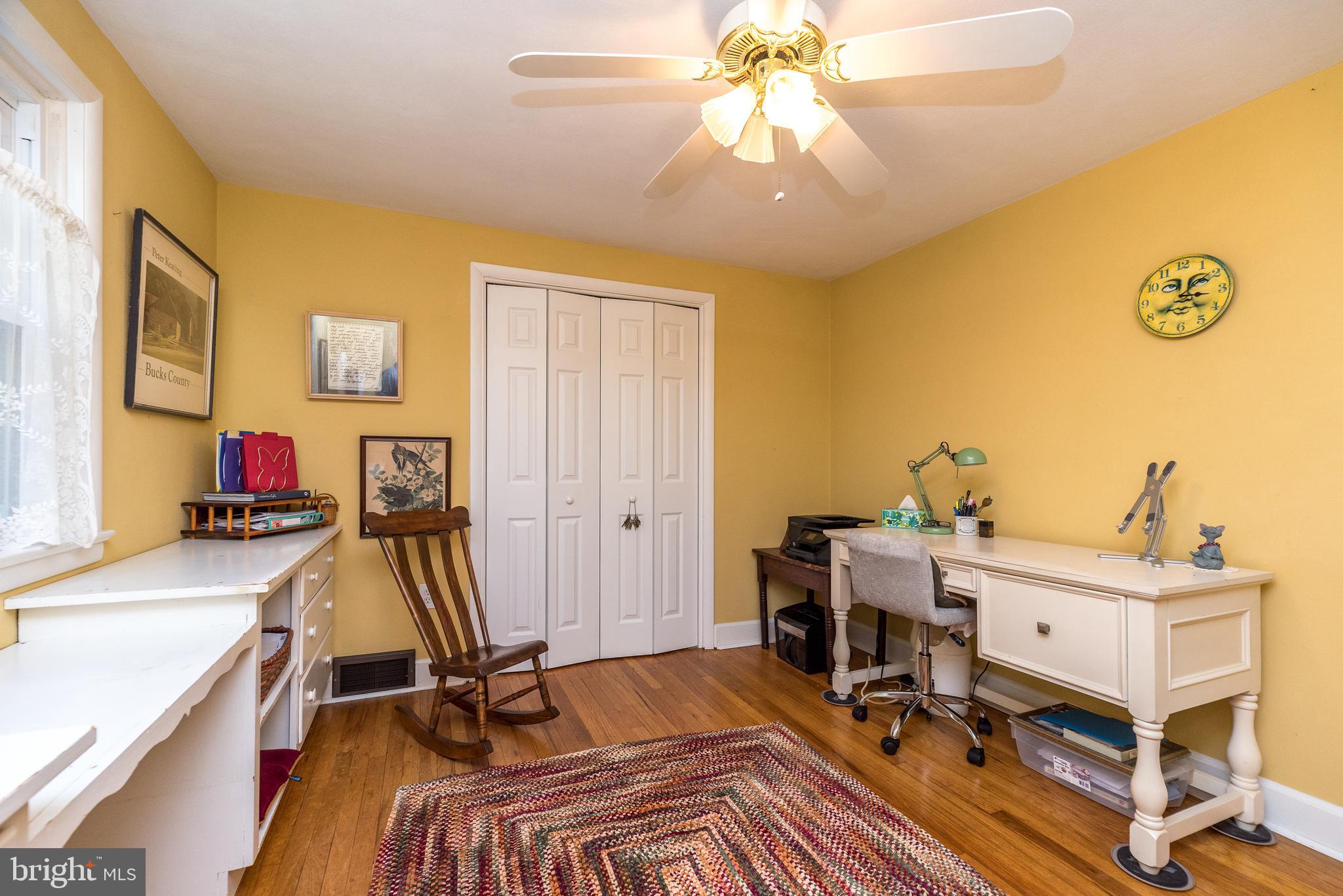 PEBBLE HILL - Residential