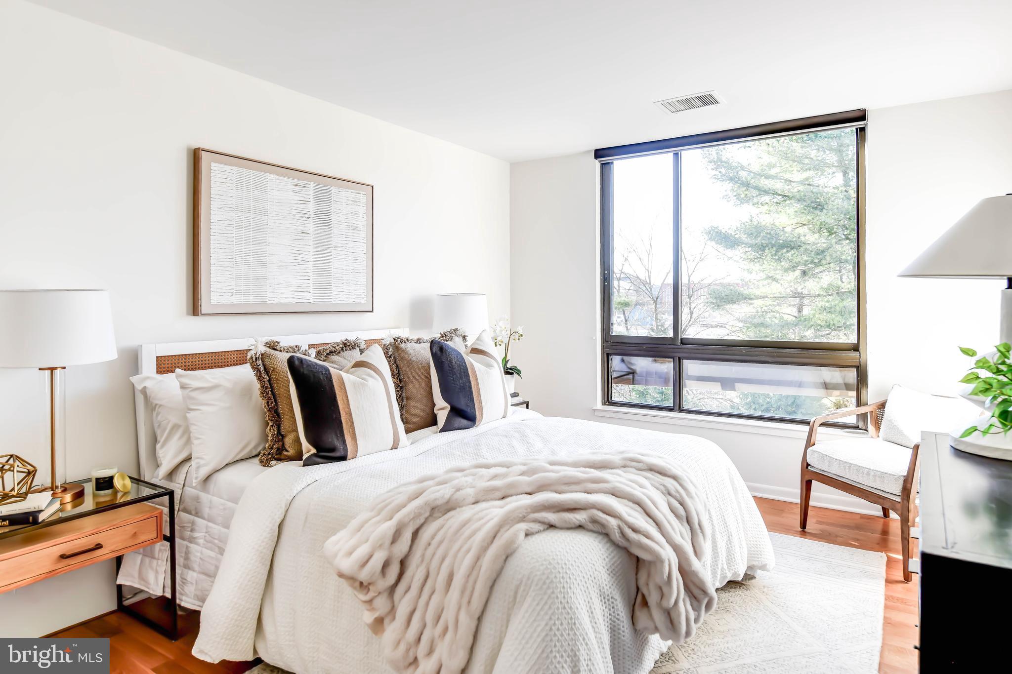 SUMNER VILLAGE - Residential