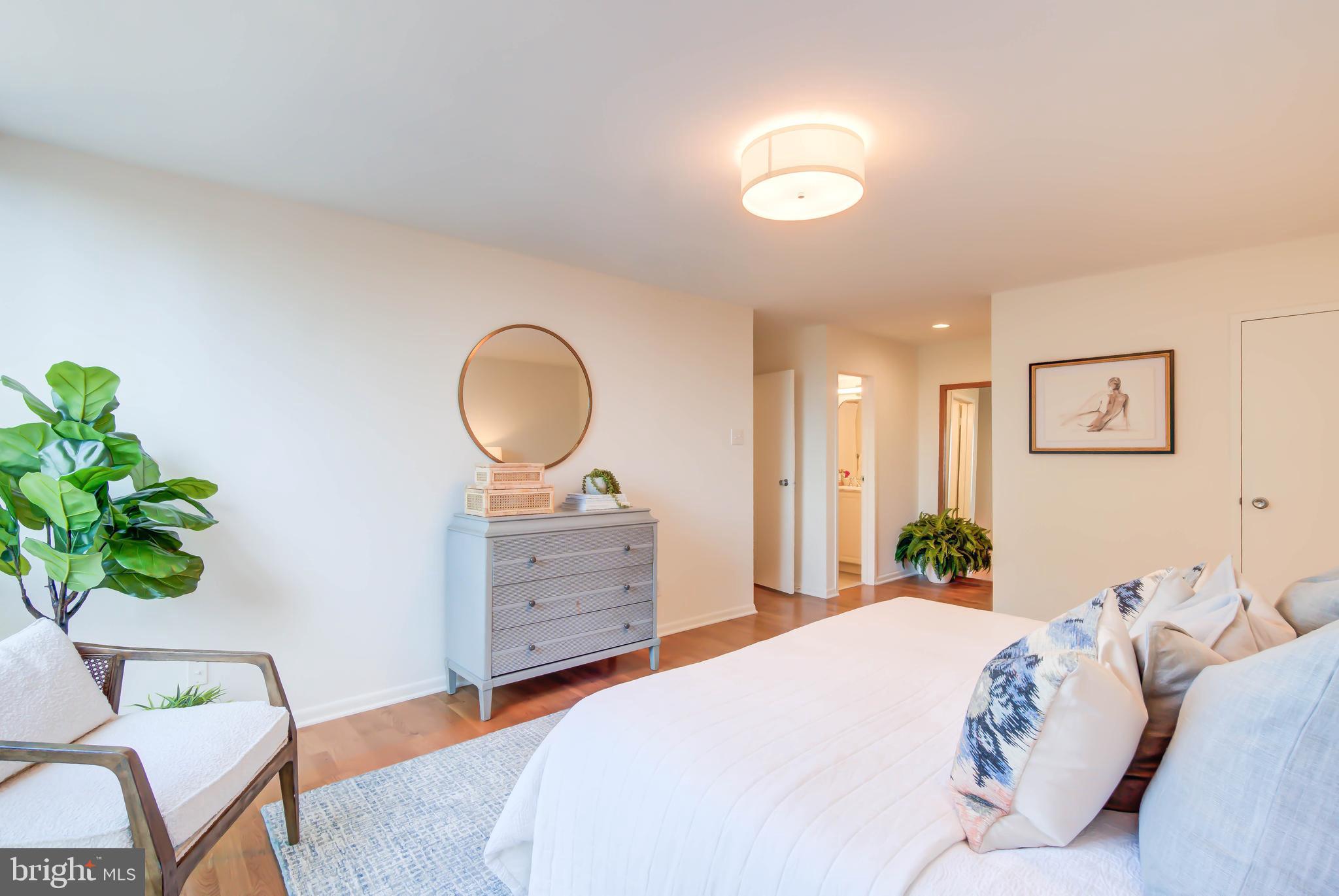 SUMNER VILLAGE - Residential