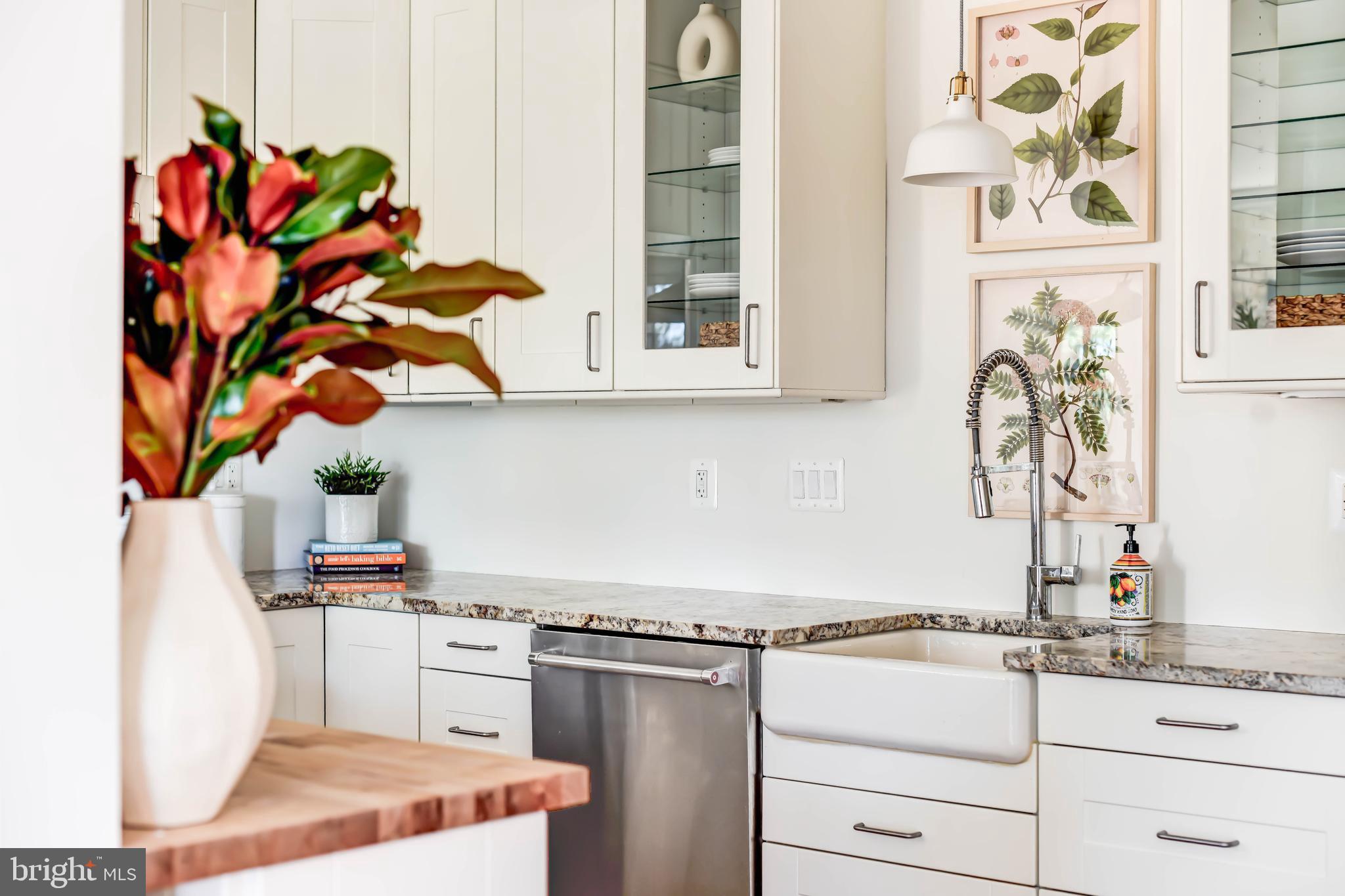 SUMNER VILLAGE - Residential