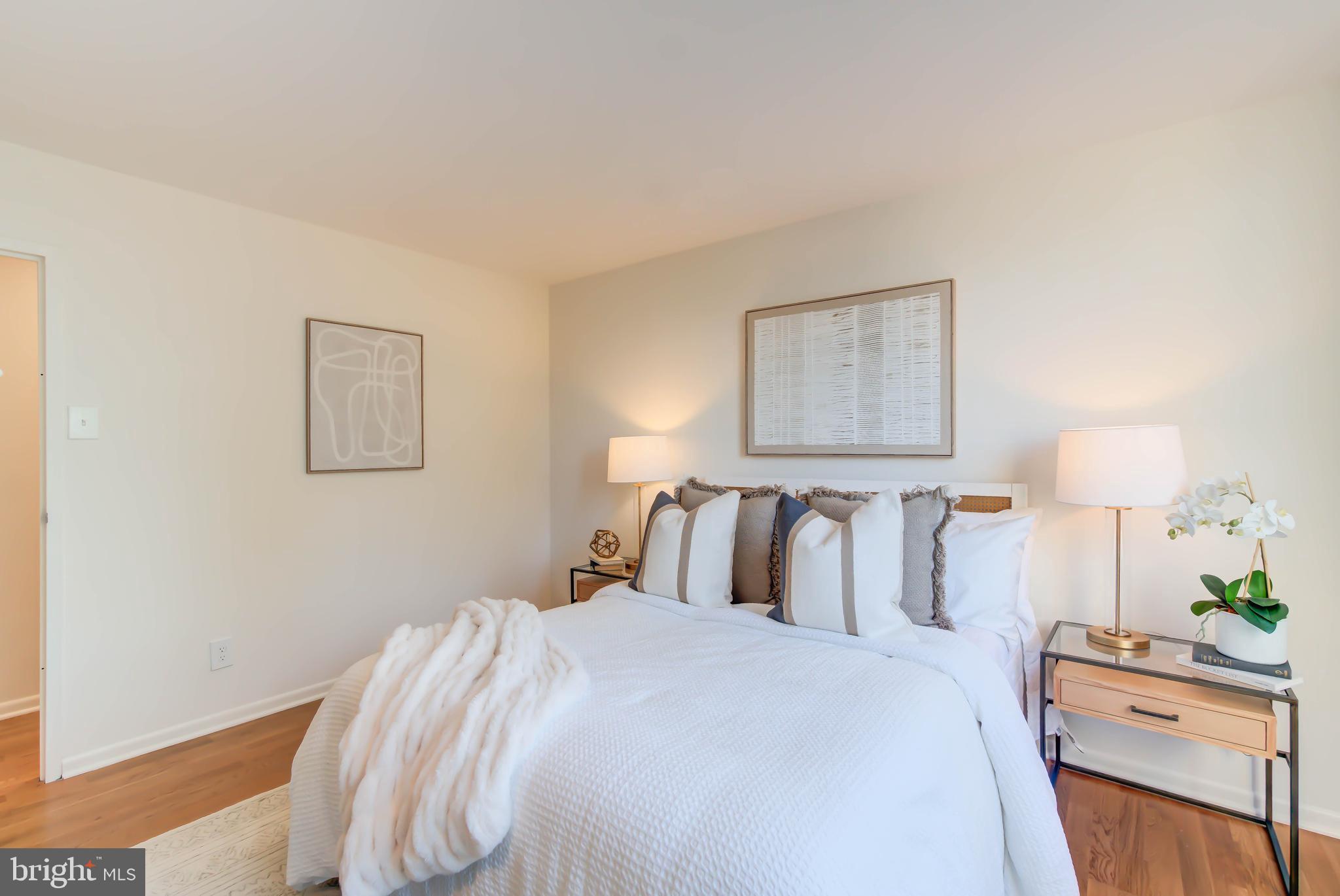 SUMNER VILLAGE - Residential