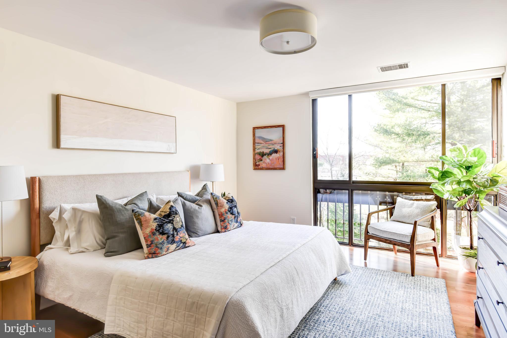 SUMNER VILLAGE - Residential