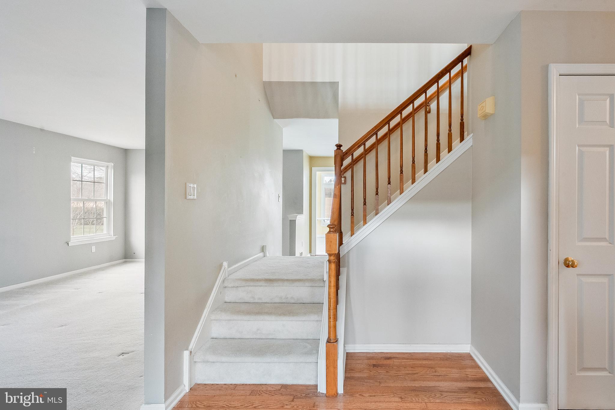 LONGSHORE ESTS - Residential