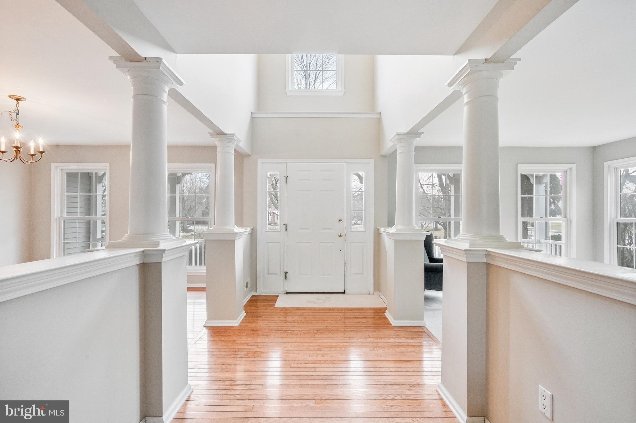 LONGSHORE ESTS - Residential