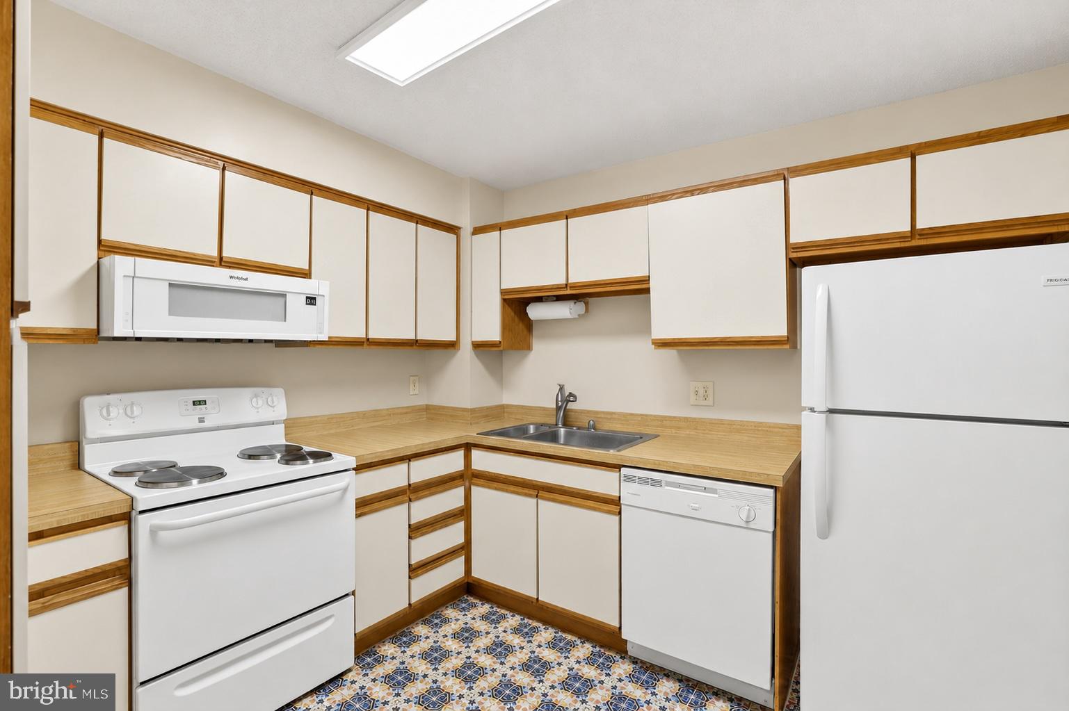 FAIRWAYS NORTH - Residential