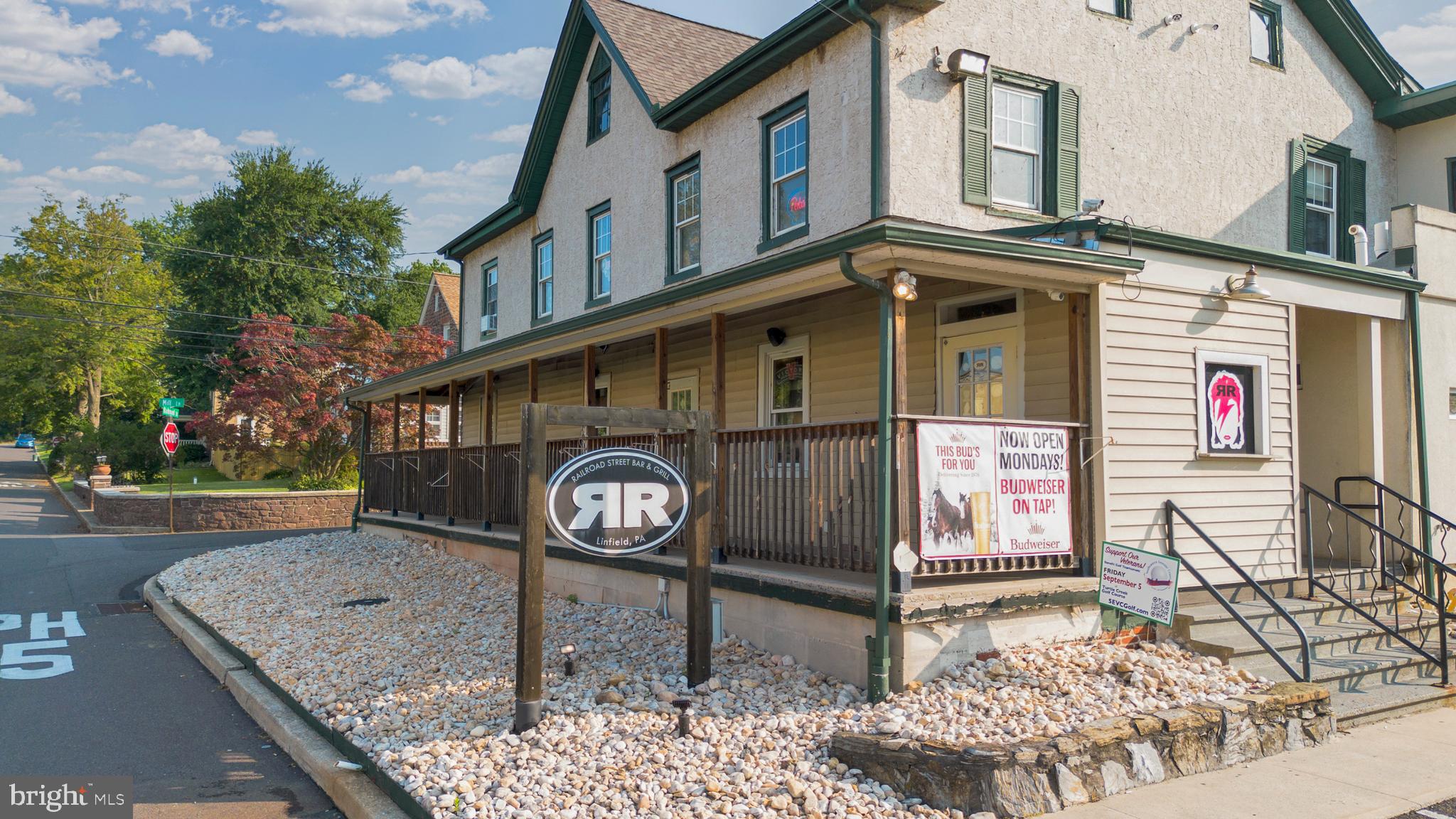 36 RAILROAD STREET