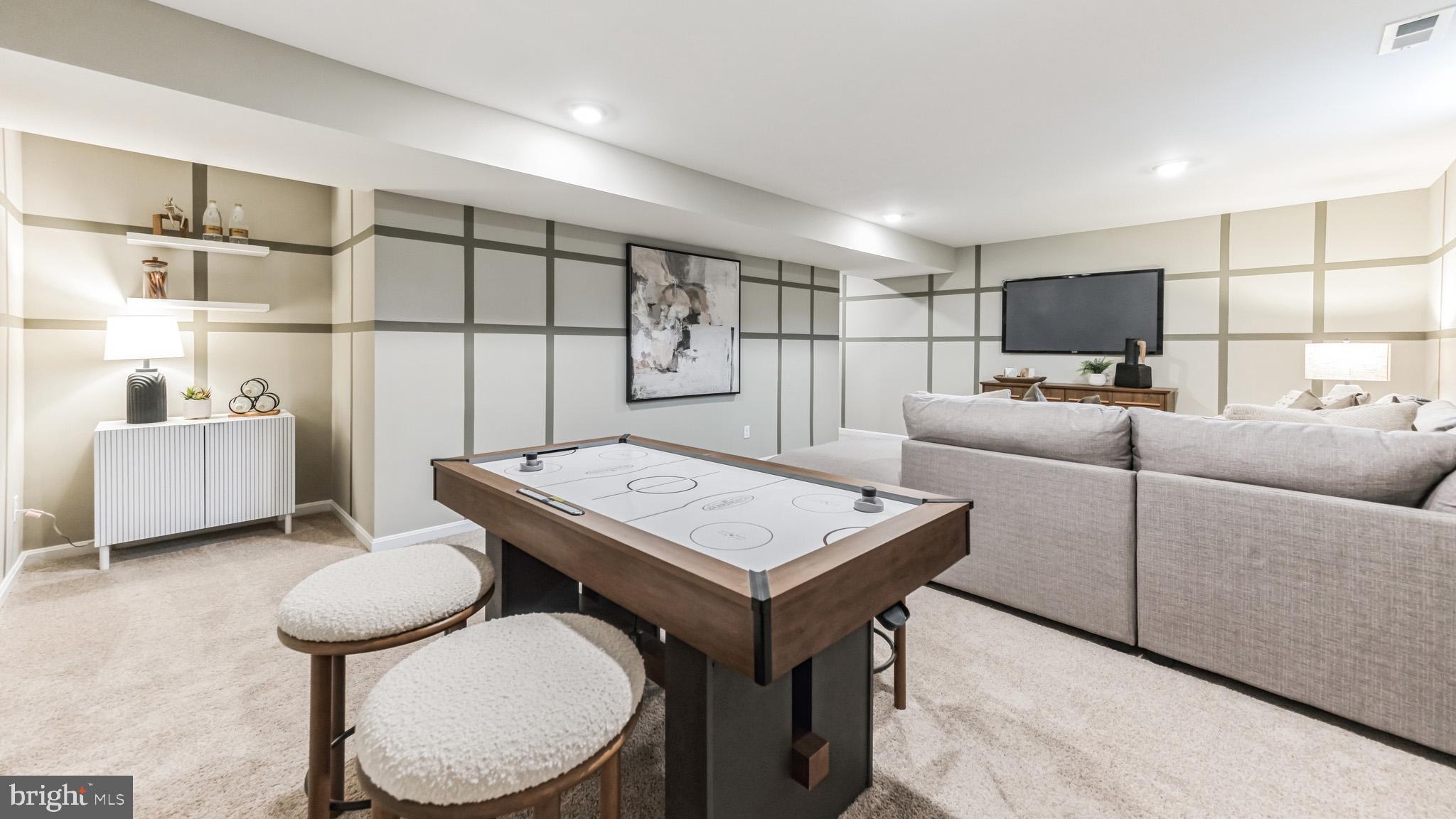 STRAWBERRY FIELDS - Residential