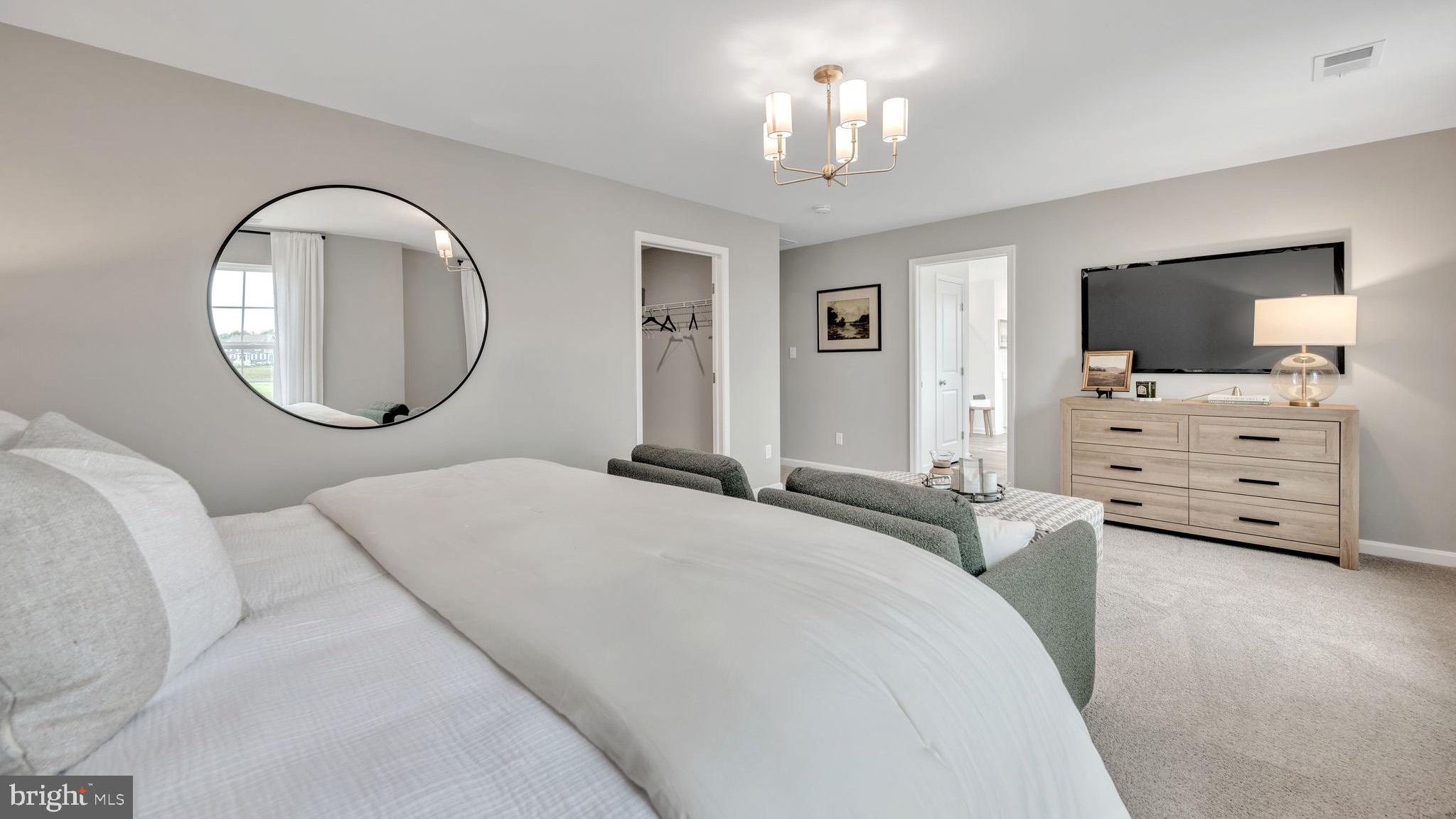 STRAWBERRY FIELDS - Residential