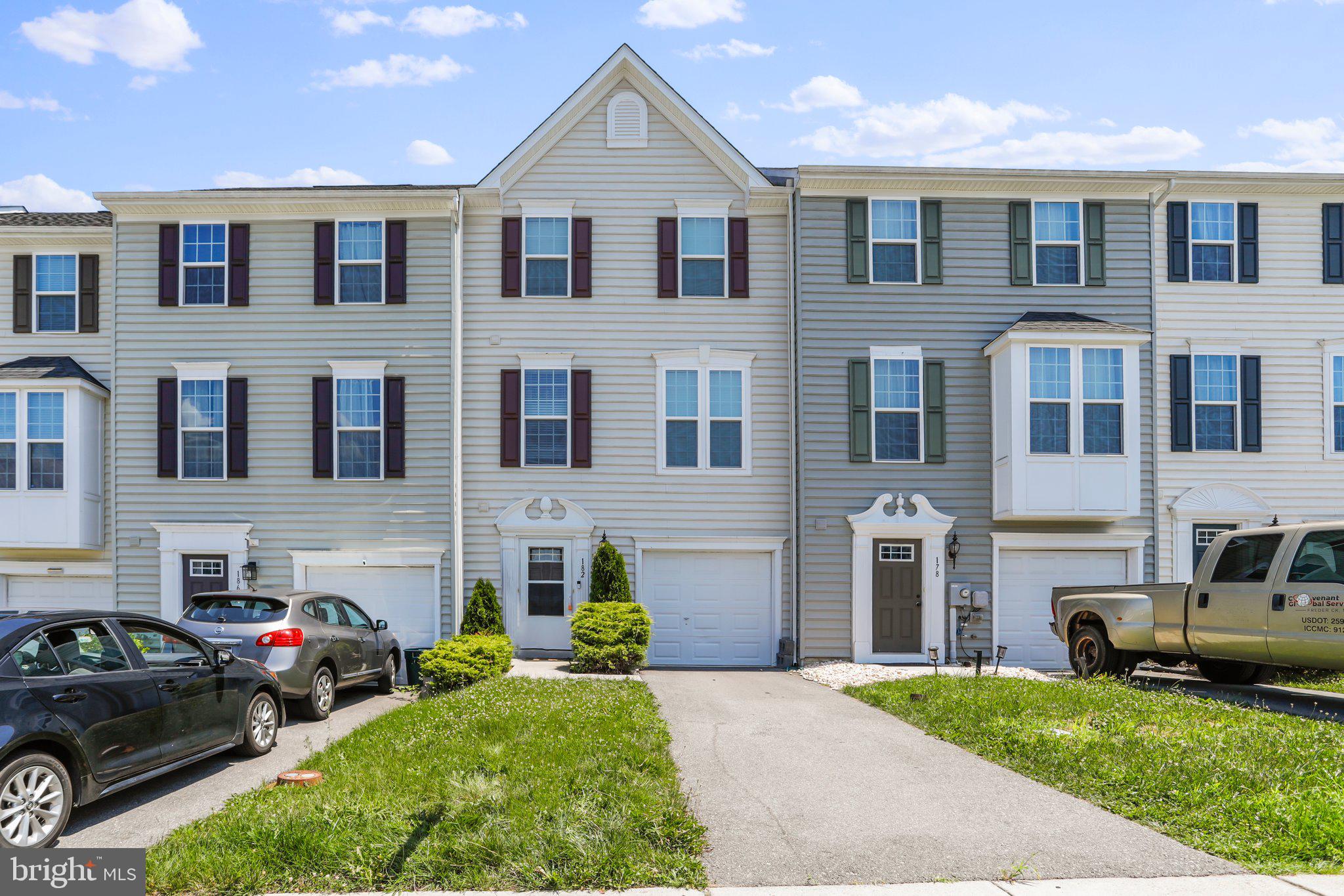 POTOMAC STATION - Residential