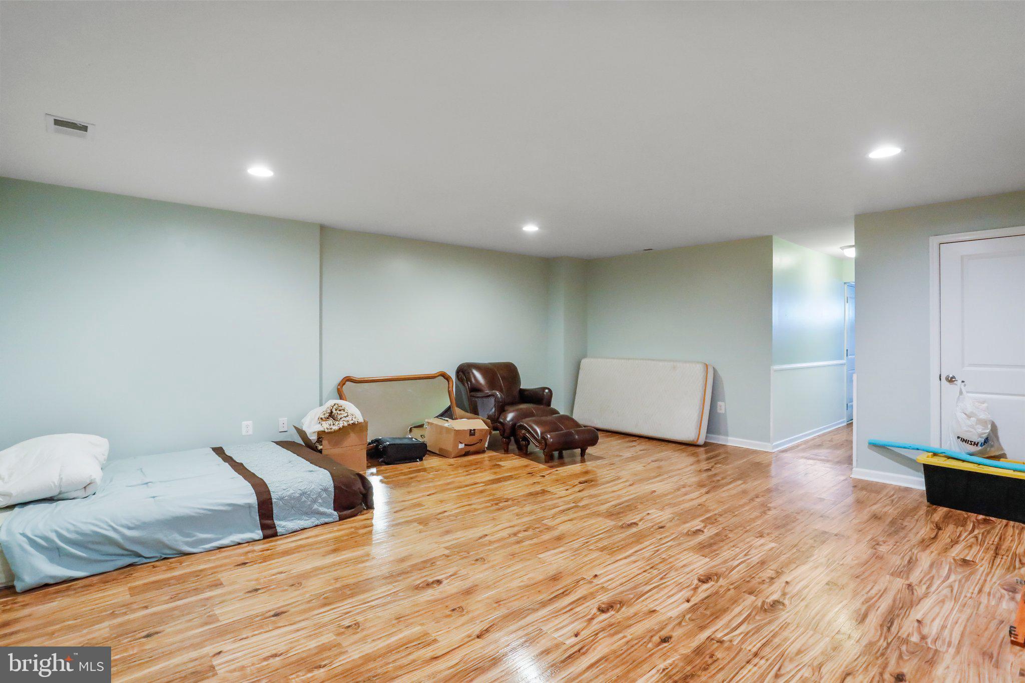 POTOMAC STATION - Residential