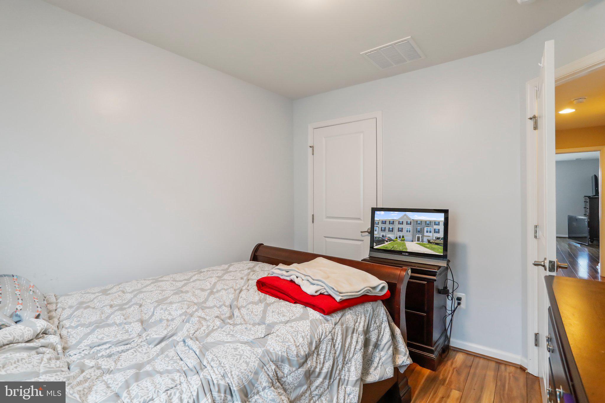 POTOMAC STATION - Residential