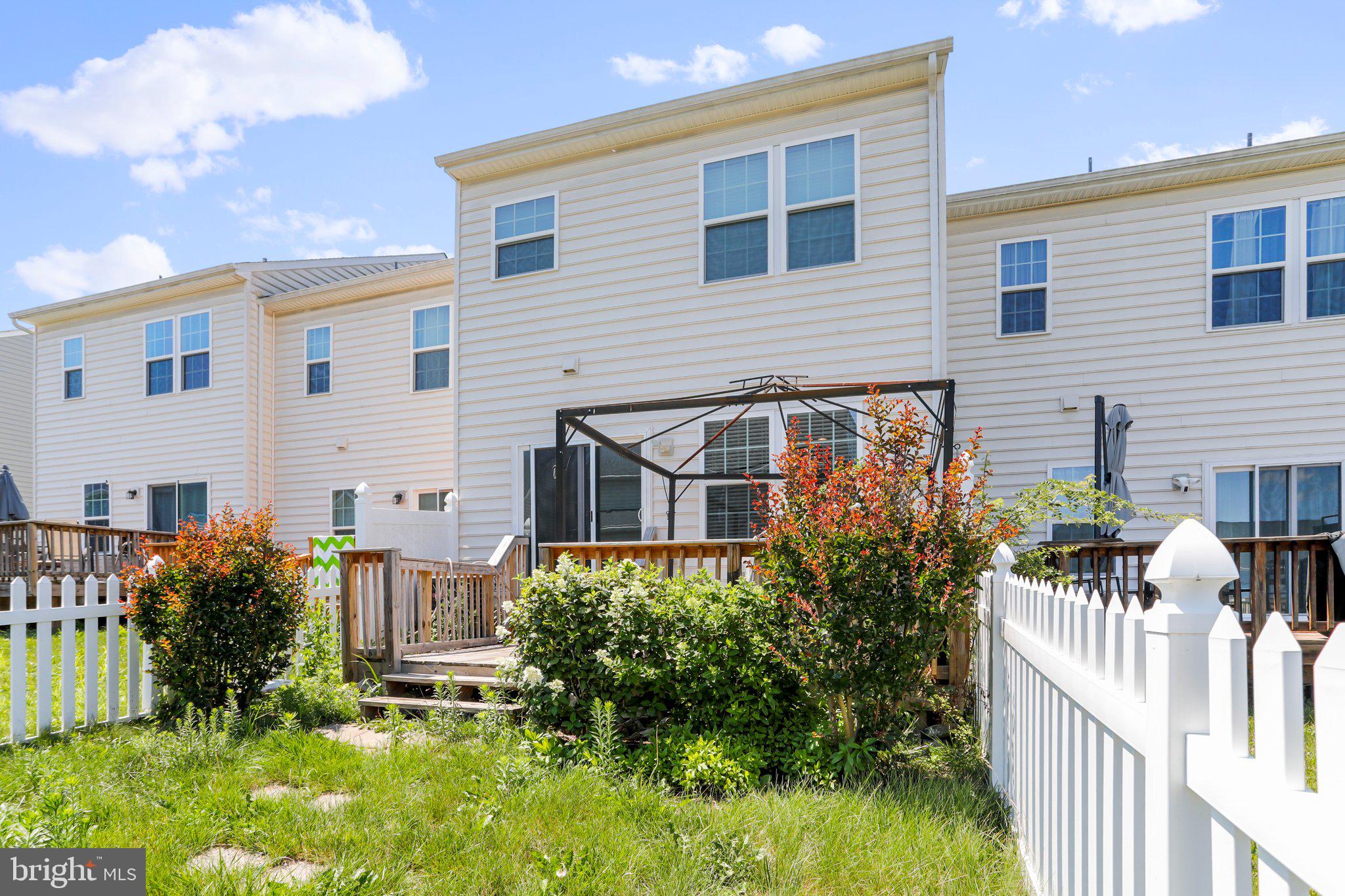 POTOMAC STATION - Residential