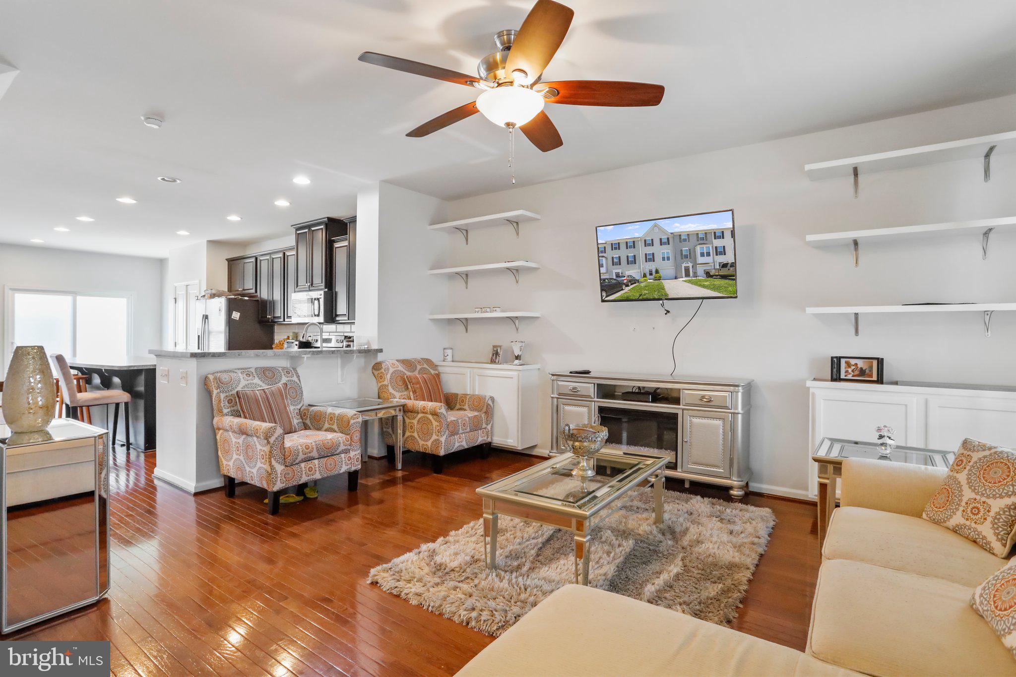 POTOMAC STATION - Residential