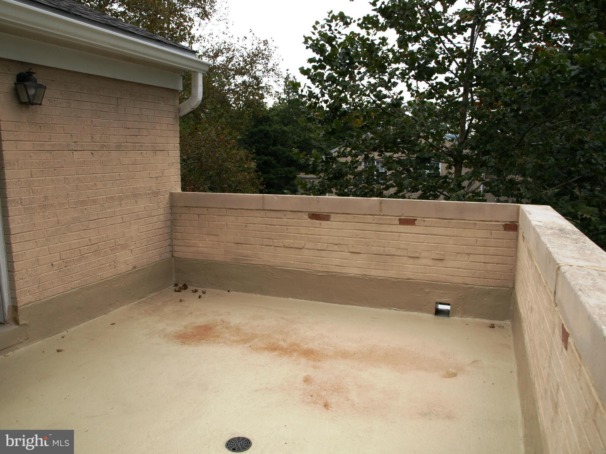 PARK GLEN - Residential Lease