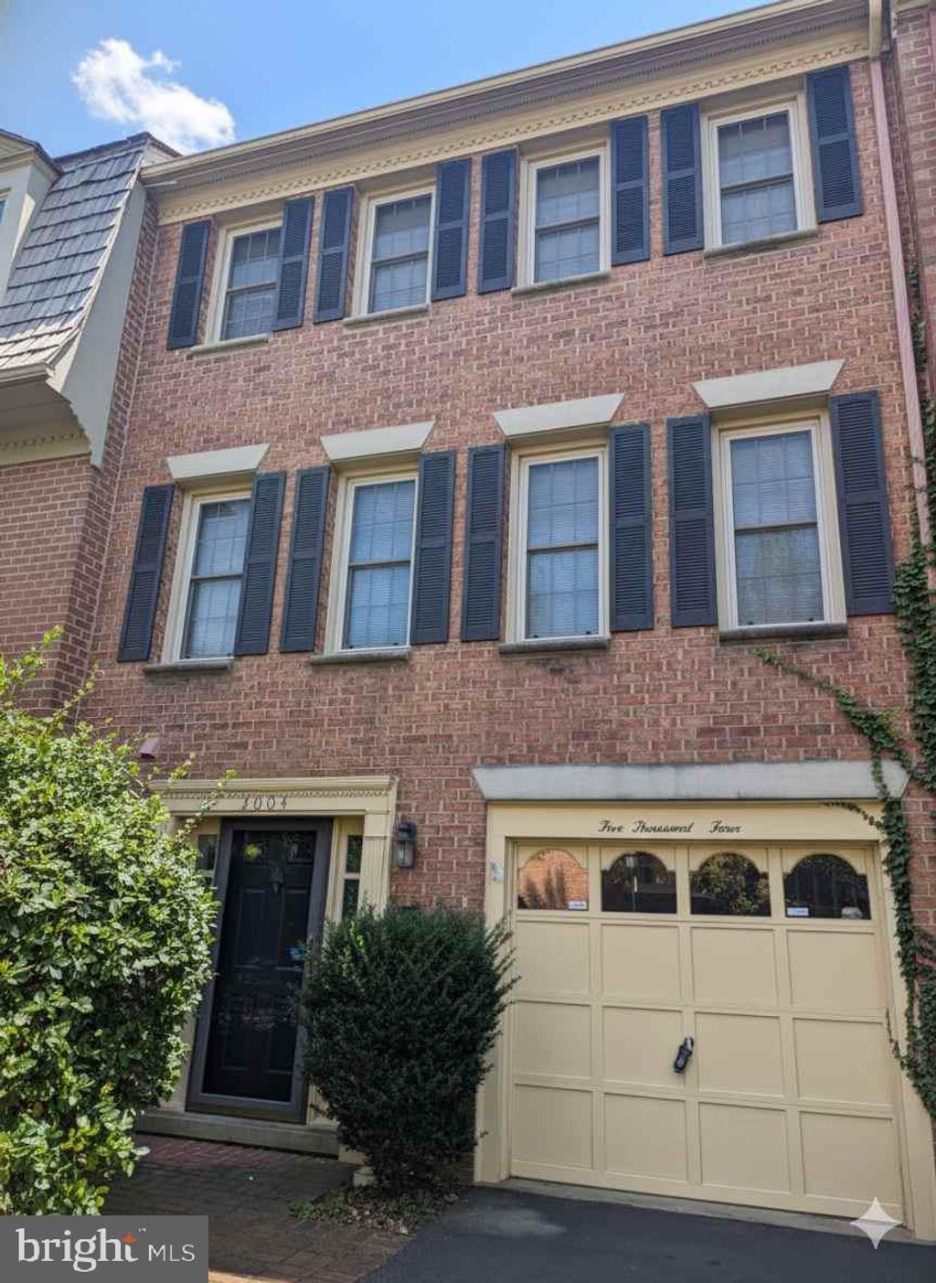Photo of 5004 Heritage Lane, ALEXANDRIA, VA 22311 (MLS # VAAX2051316)