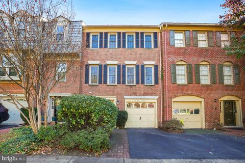 5004 HERITAGE LANE ALEXANDRIA VA 22311
