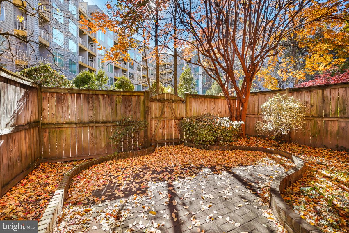 SEMINARY PARK - Residential