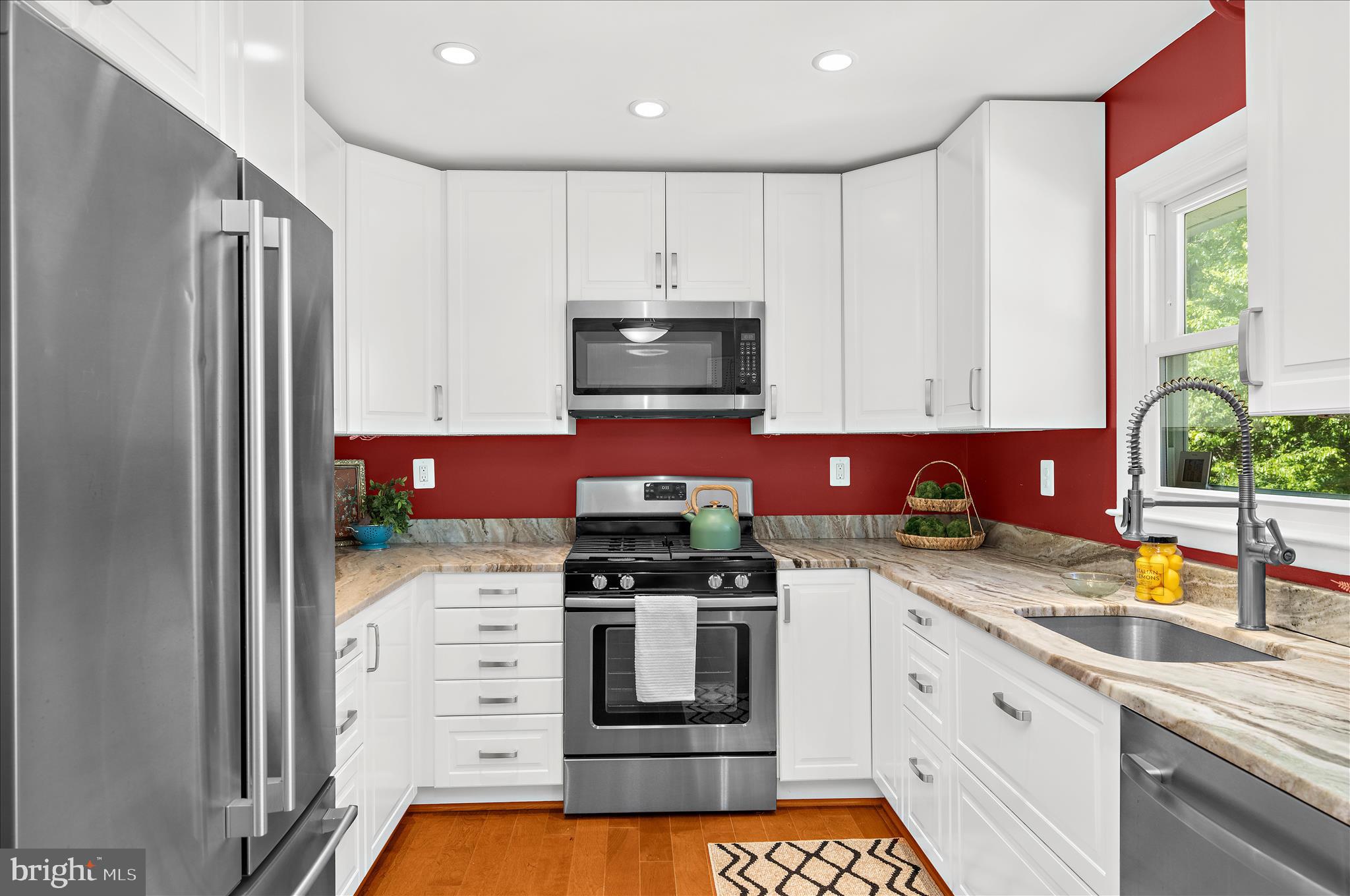 COLONY HILLS - Residential