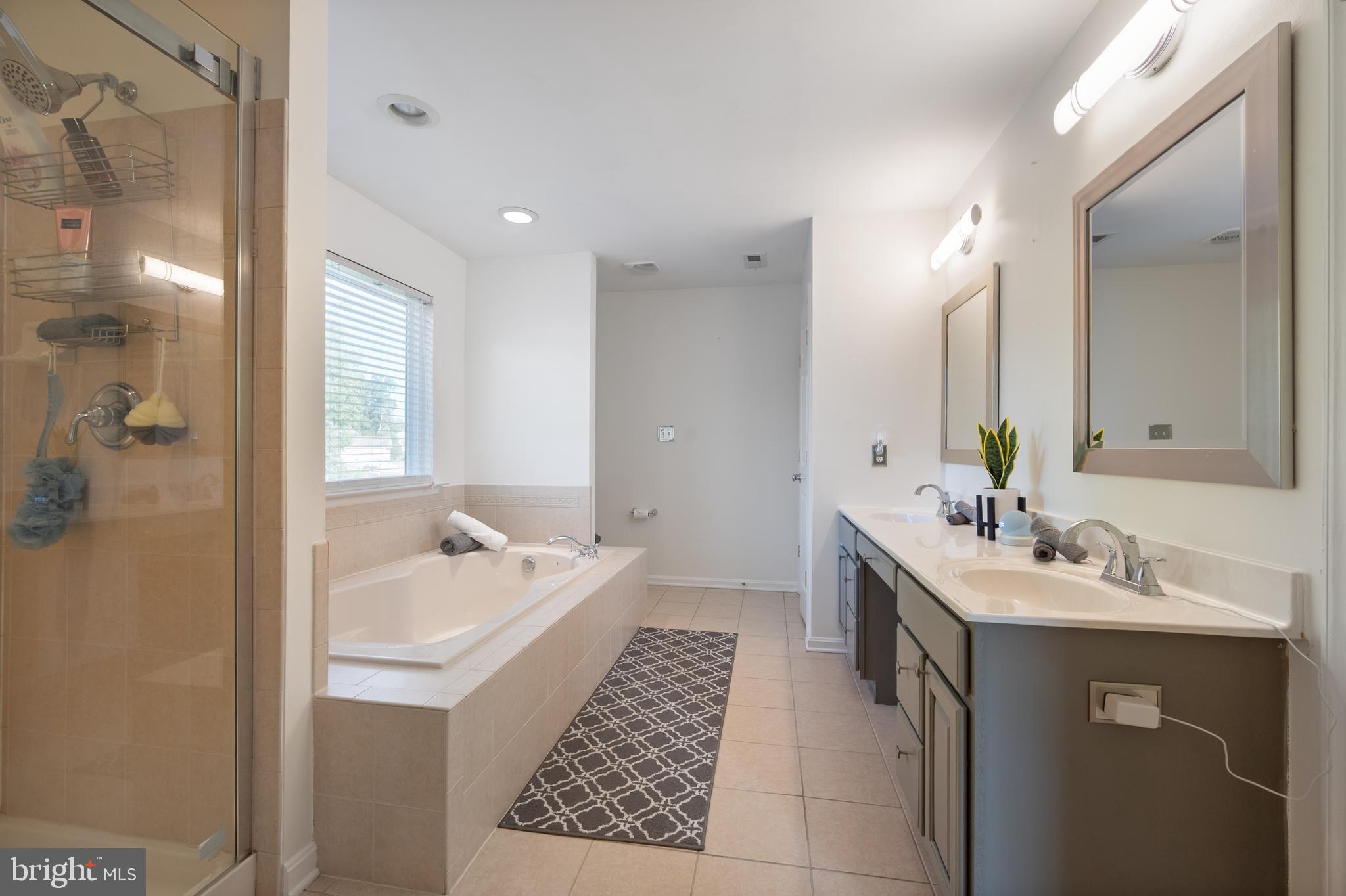 NORTH POINTE SUB - Residential