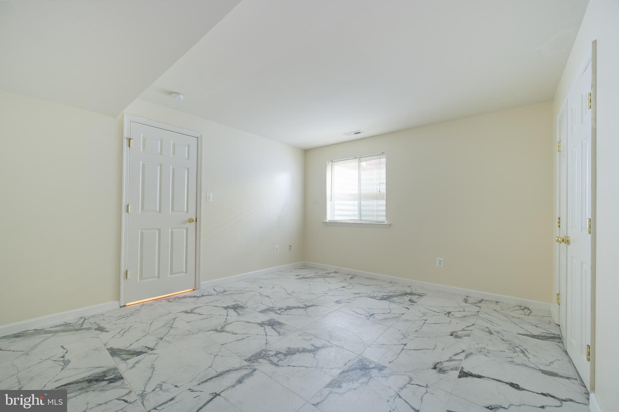 NORTH POINTE SUB - Residential