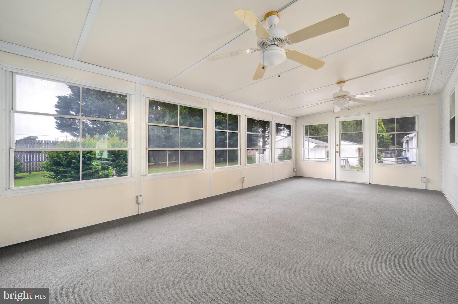 HYDE PARK - Residential