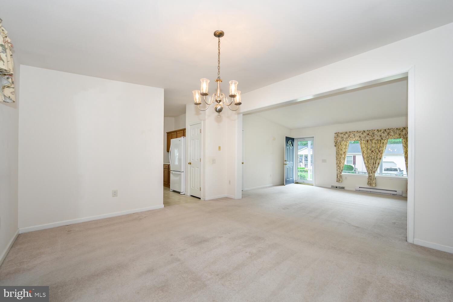 HYDE PARK - Residential