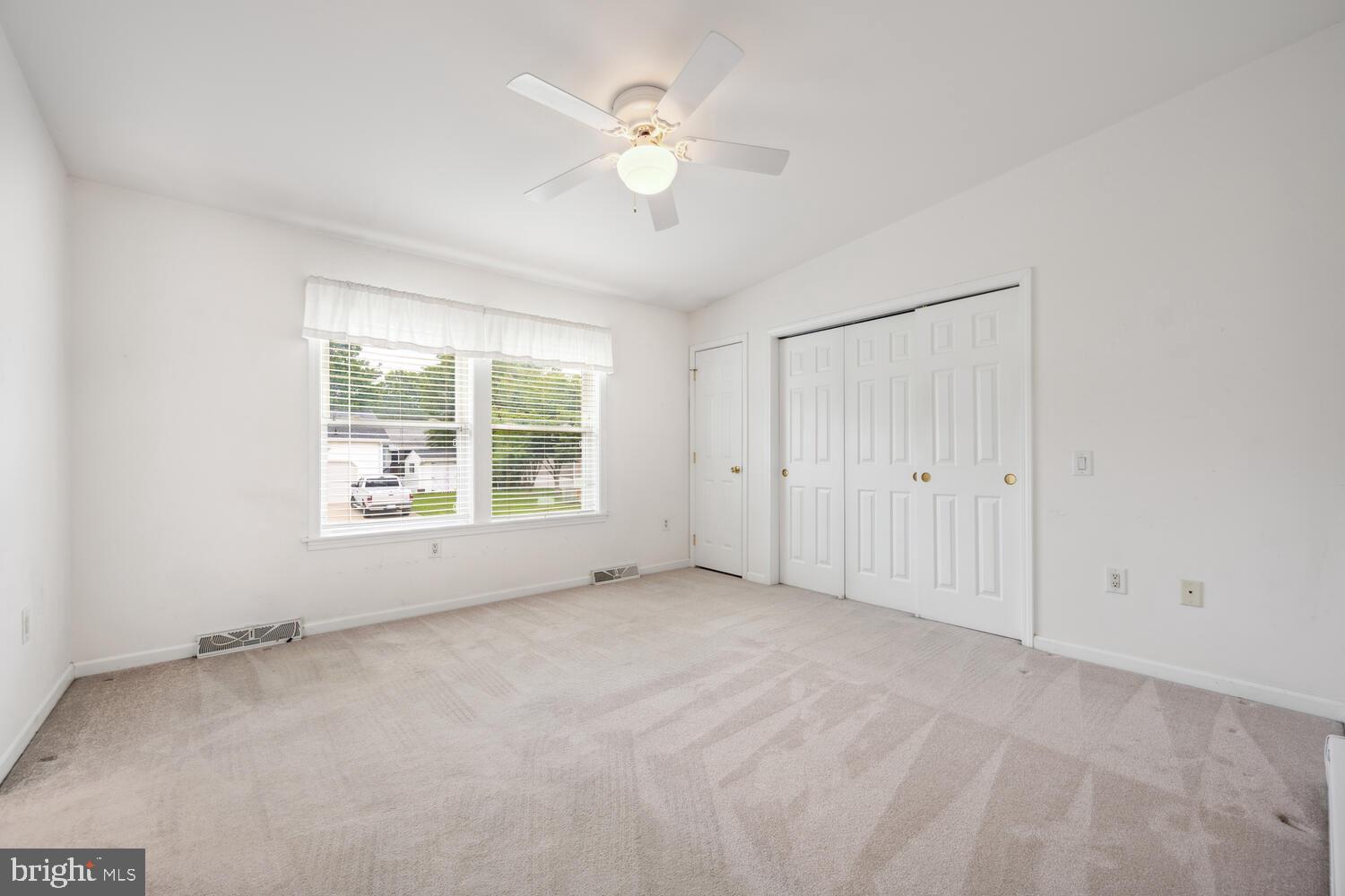 HYDE PARK - Residential