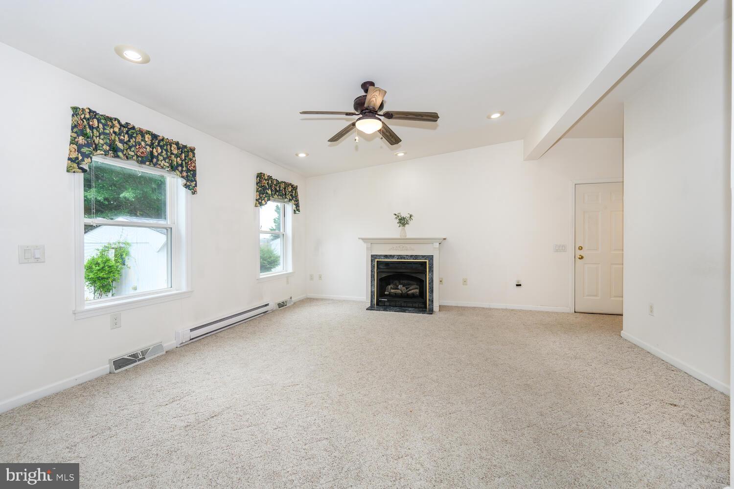 HYDE PARK - Residential