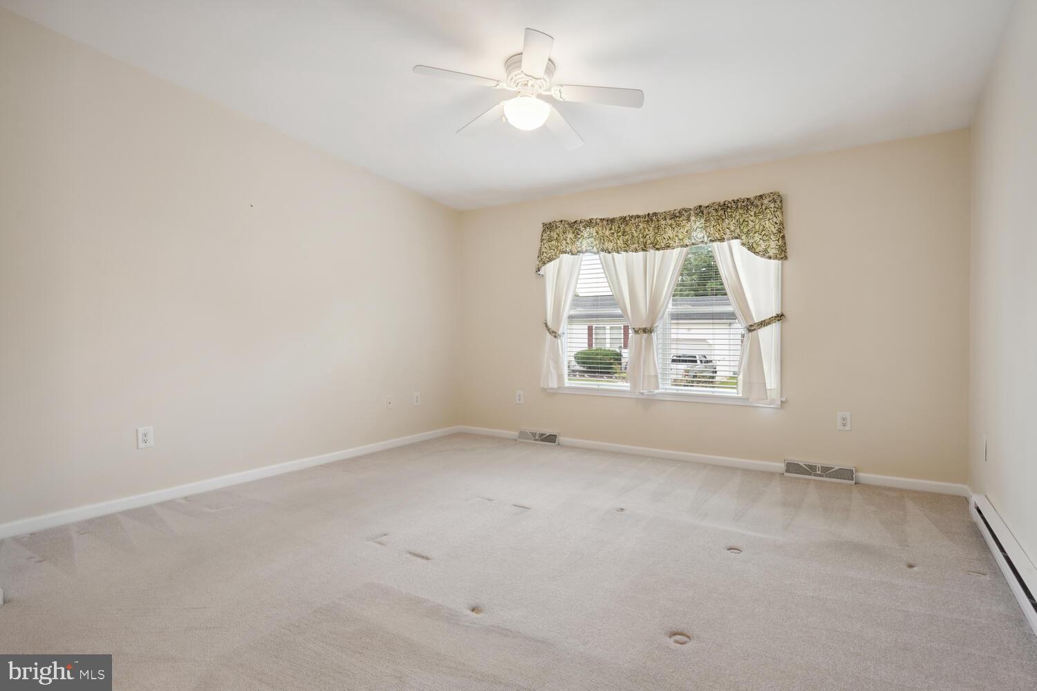 HYDE PARK - Residential