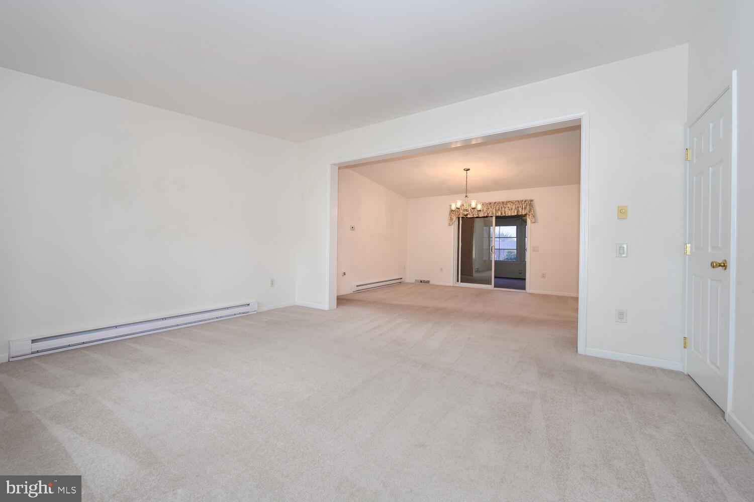 HYDE PARK - Residential