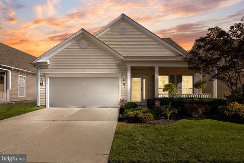 72 E SHIPPS WAY DELANCO NJ 08075