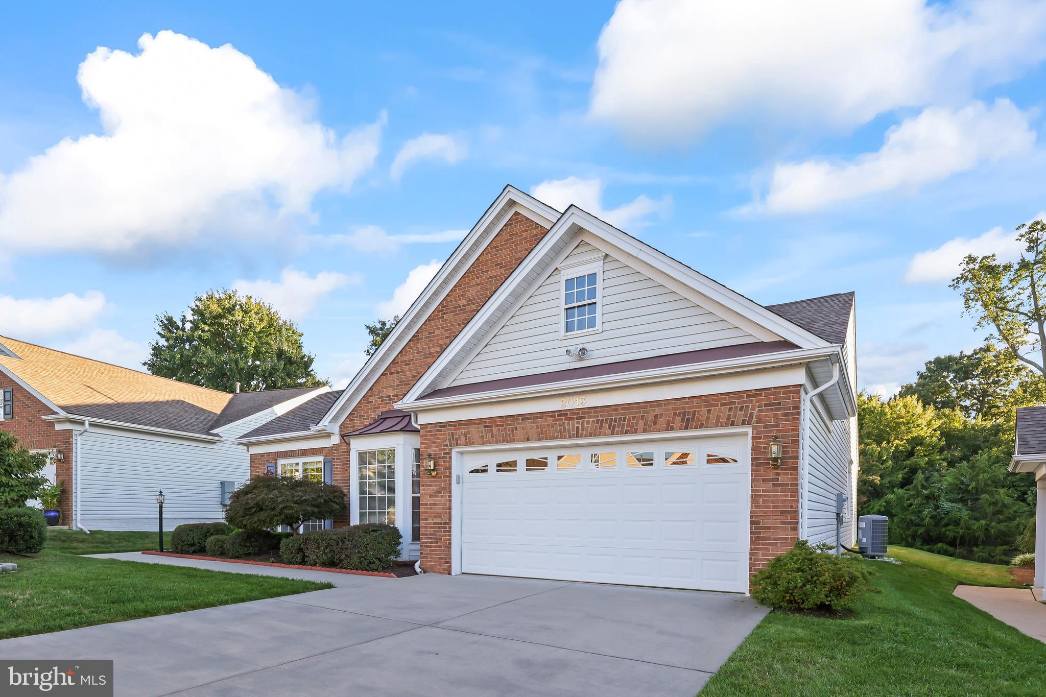 RIVER RIDGE - Residential