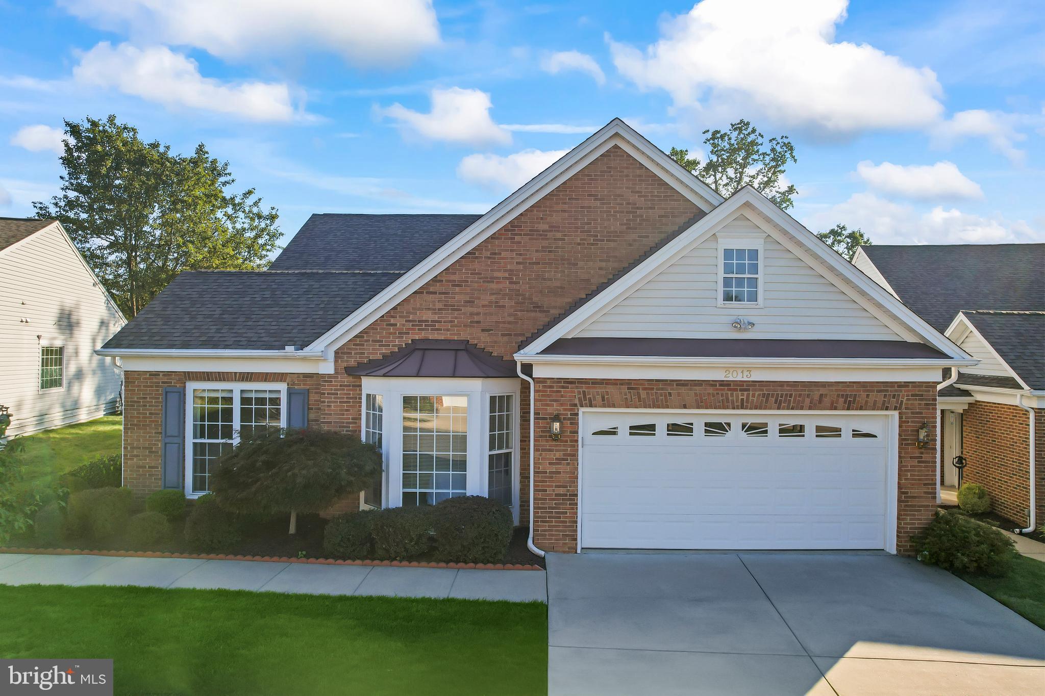 RIVER RIDGE - Residential