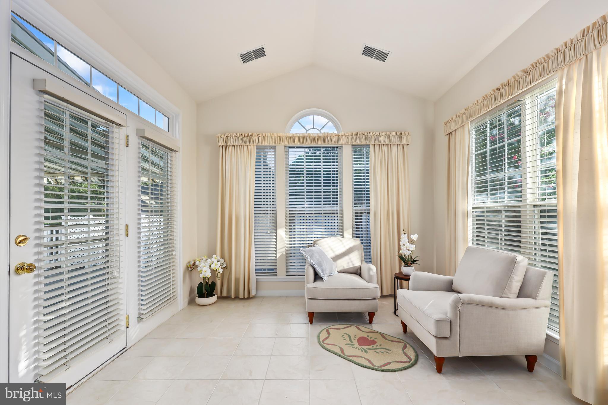 RIVER RIDGE - Residential