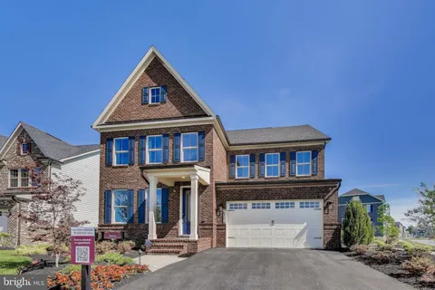 6501 Clubhouse Drive, Laurel, MD MLS: MDPG2152380