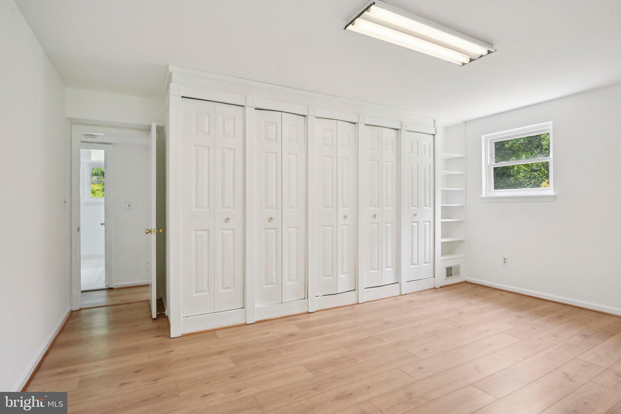 POTOMAC OUTSIDE - Residential