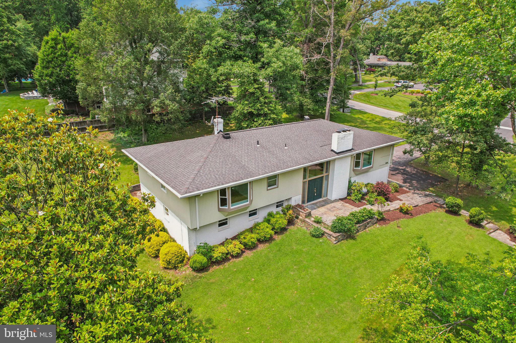 POTOMAC OUTSIDE - Residential