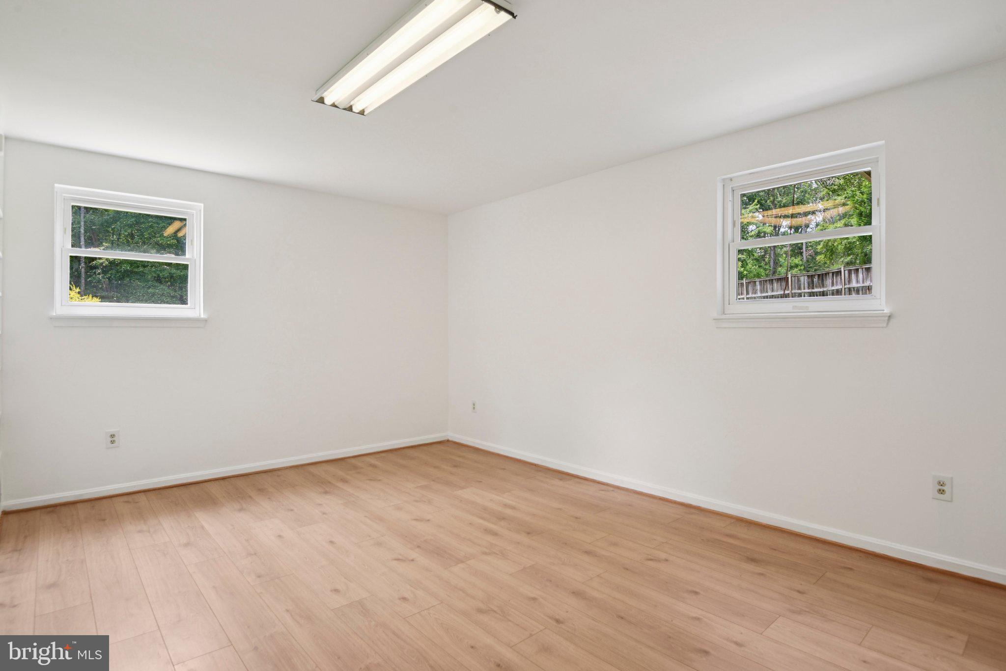 POTOMAC OUTSIDE - Residential