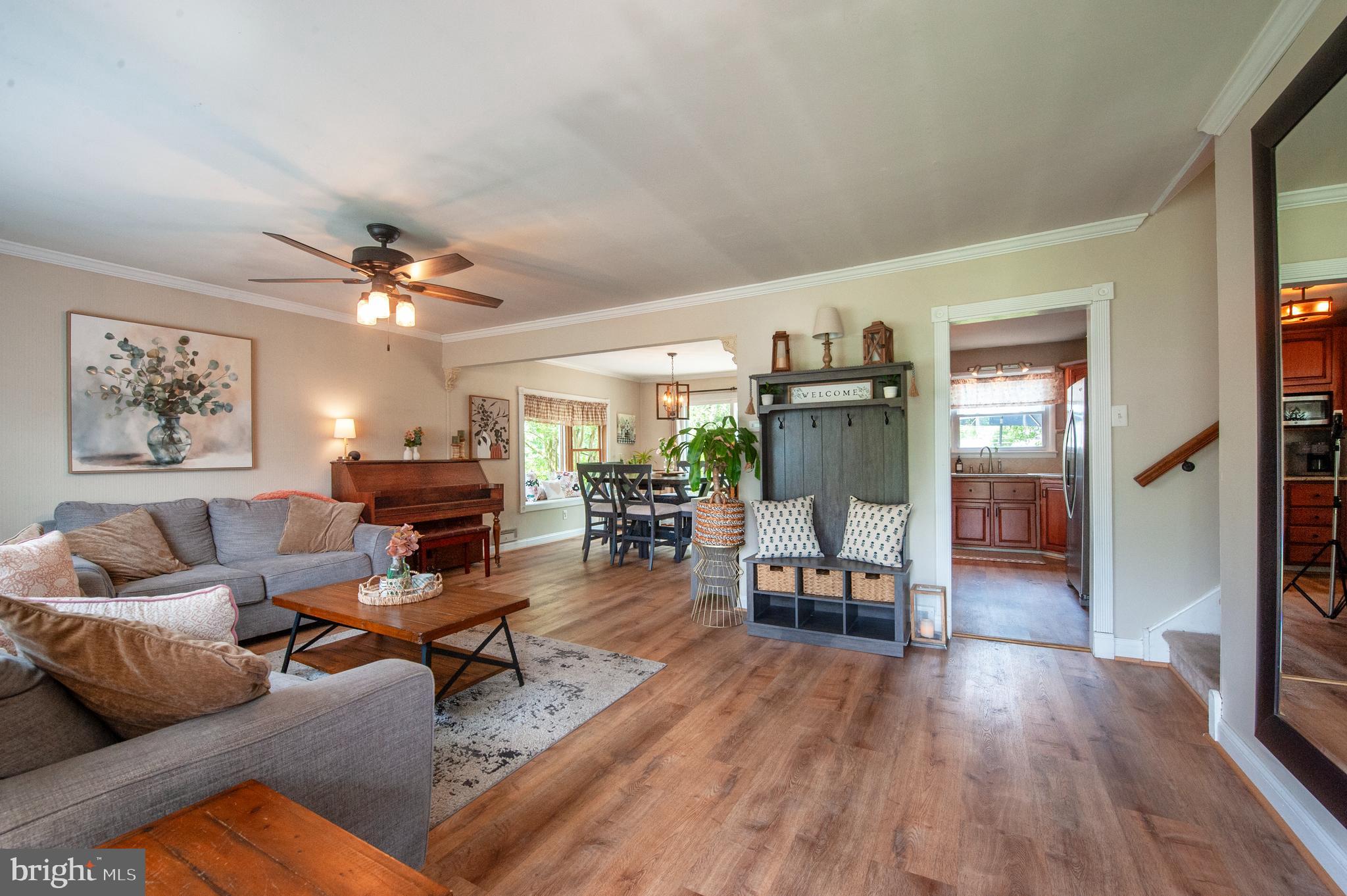 228 WOODLAWN DRIVE