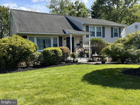 228 WOODLAWN DRIVE LANSDALE PA 19446