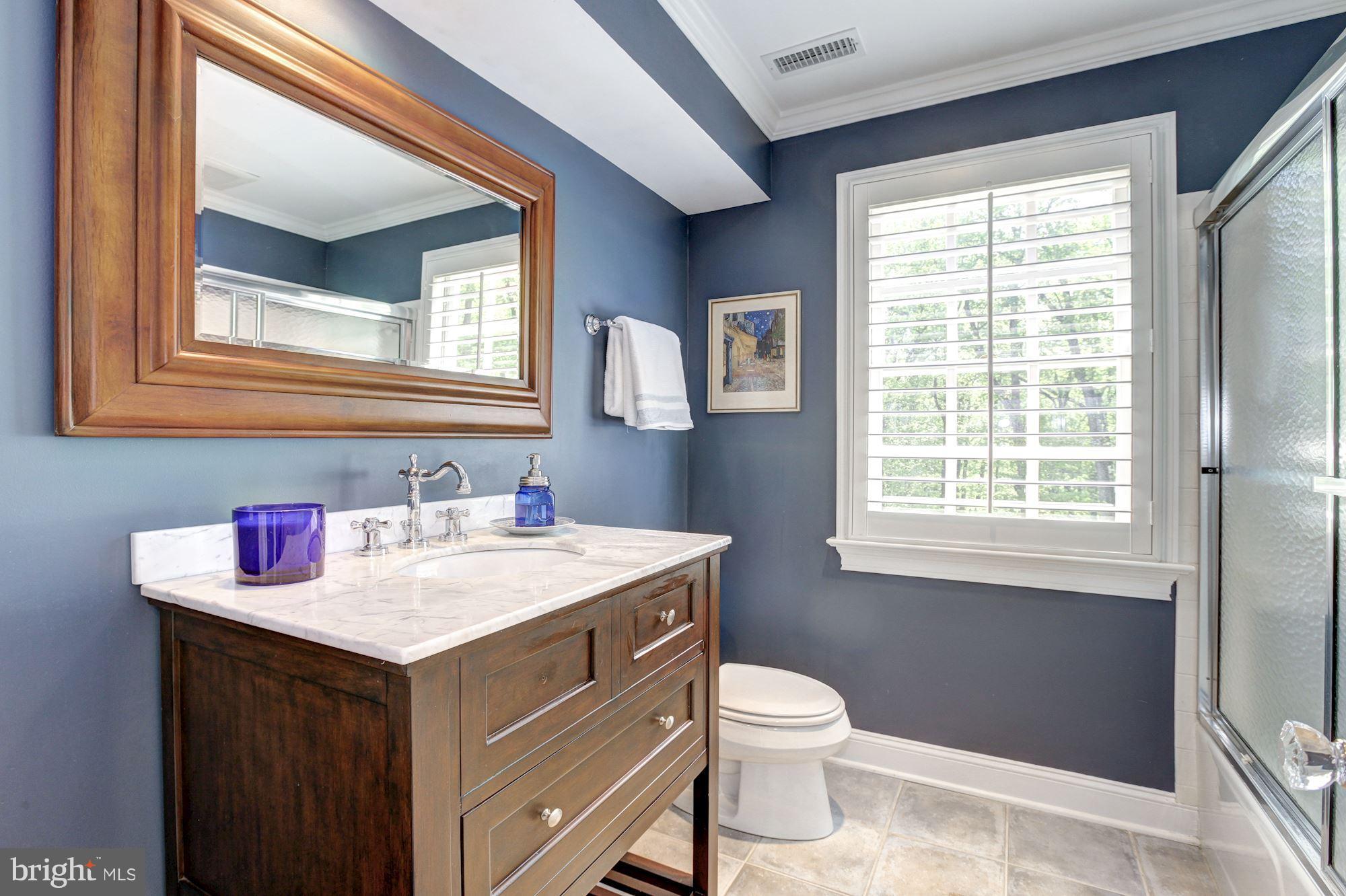 POTOMAC OUTSIDE - Residential