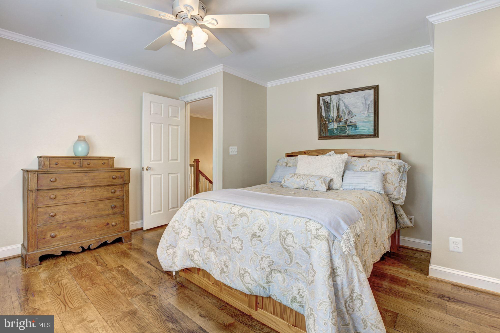 POTOMAC OUTSIDE - Residential